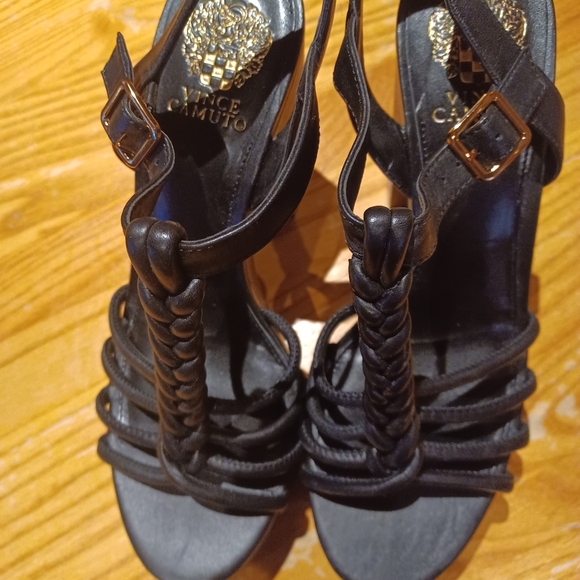 NEW! Vince Camuto Shoes Platform Sandals - Picture 2 of 3